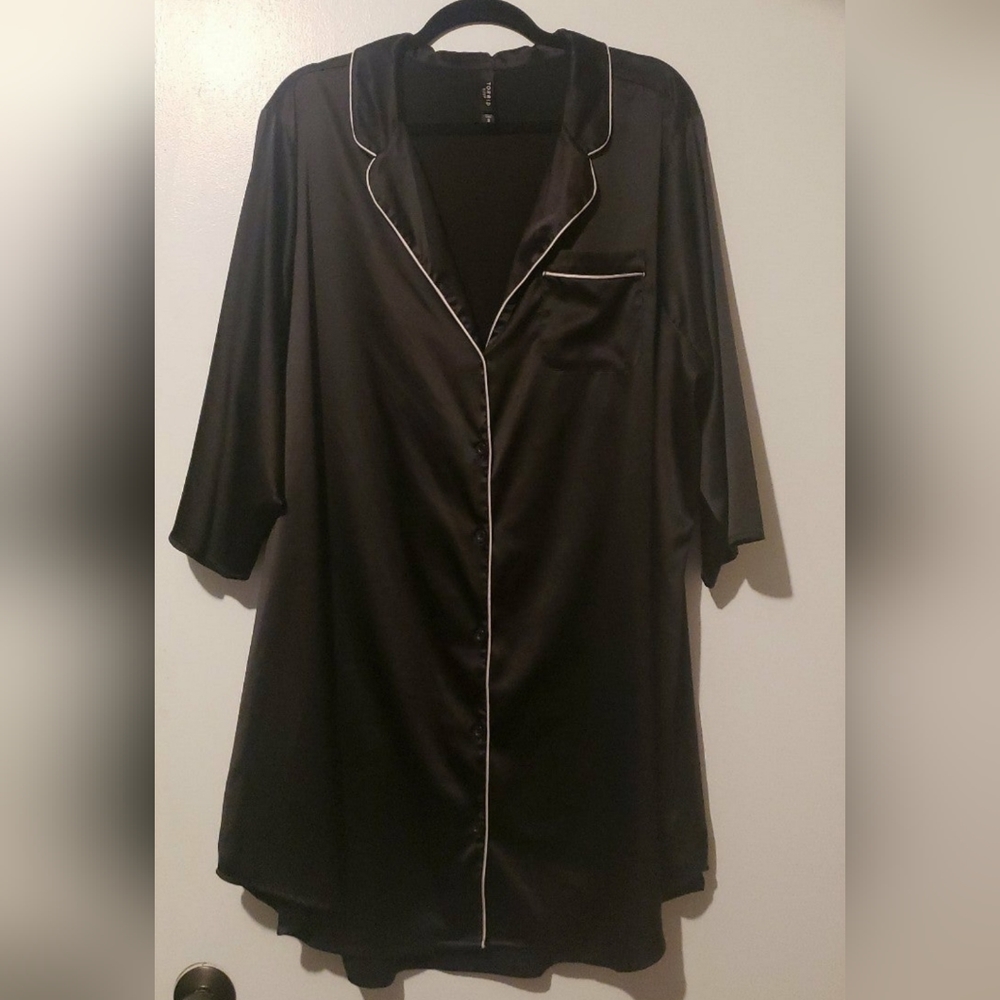 Torrid Long Black Satin Sleep Shirt Size 3
